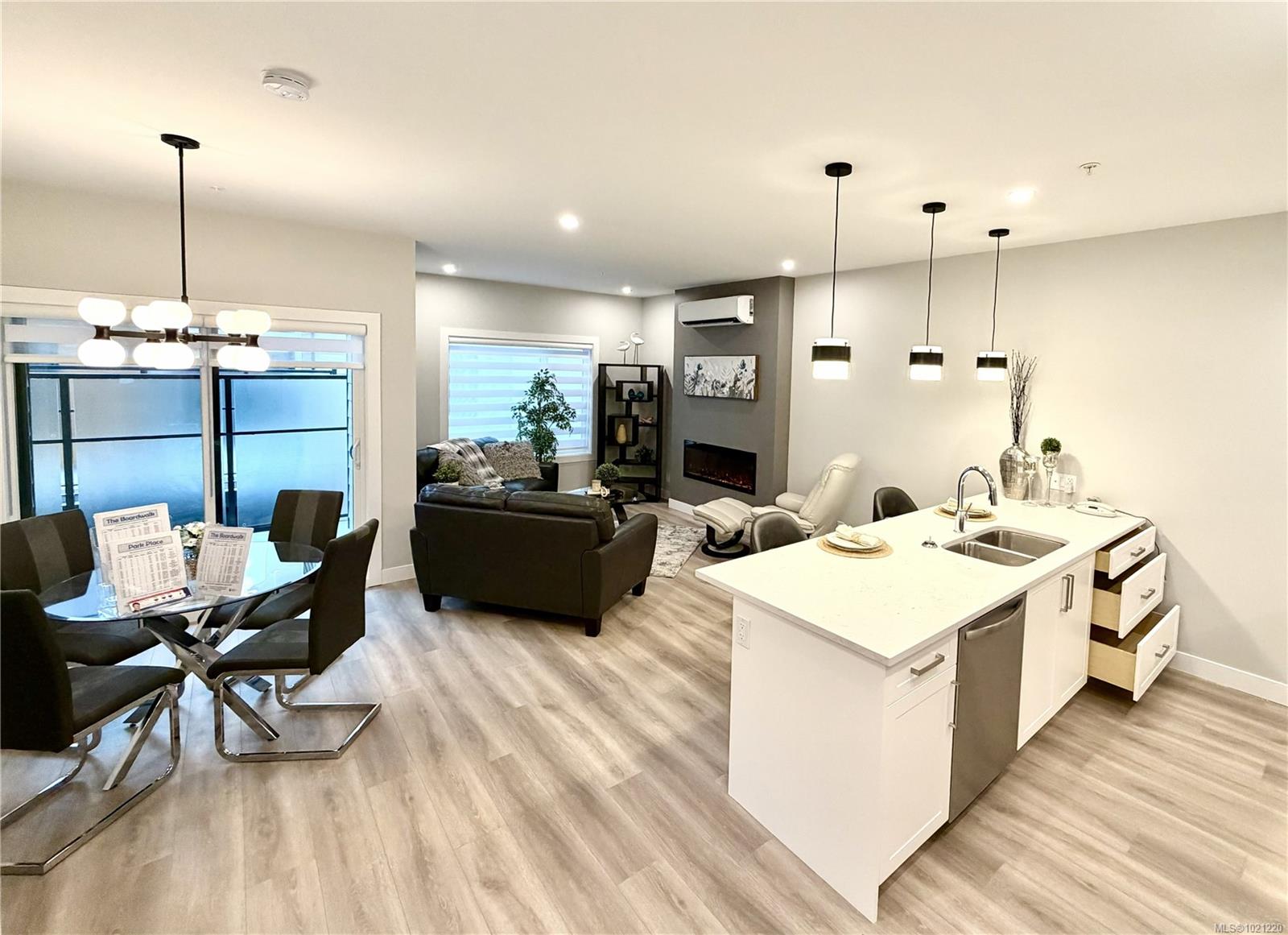 Unit 505, 918 Jenkins Ave, Langford