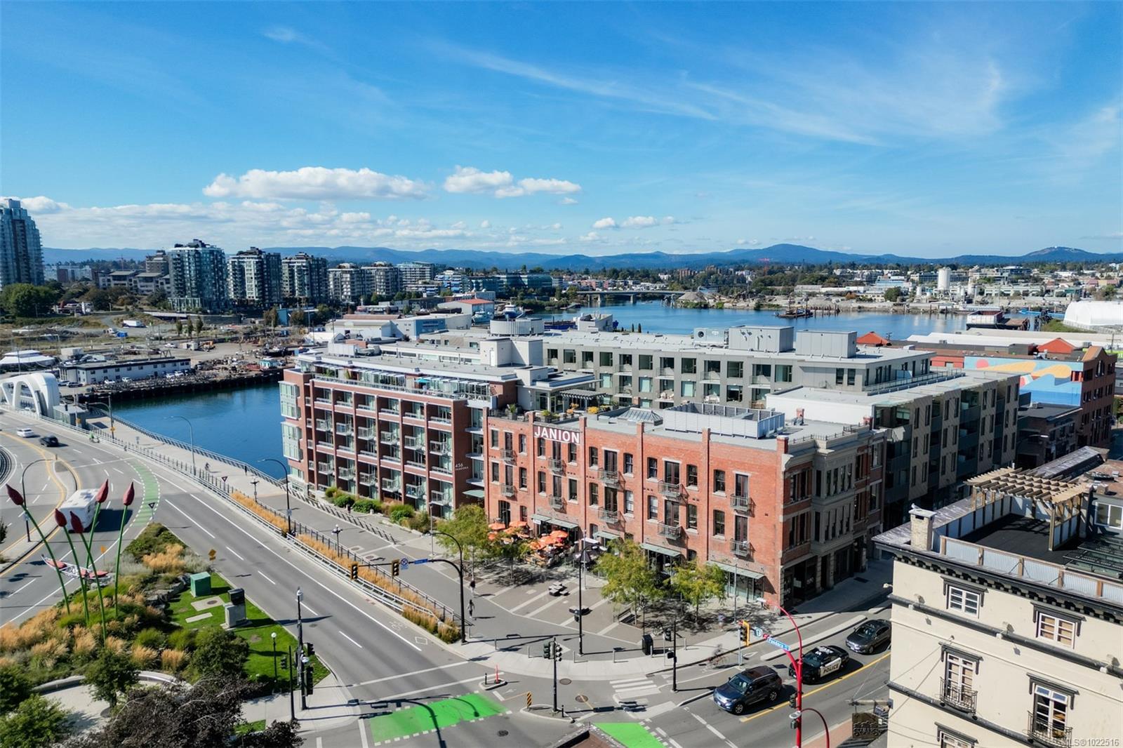 Unit 225, 1610 Store St, Victoria