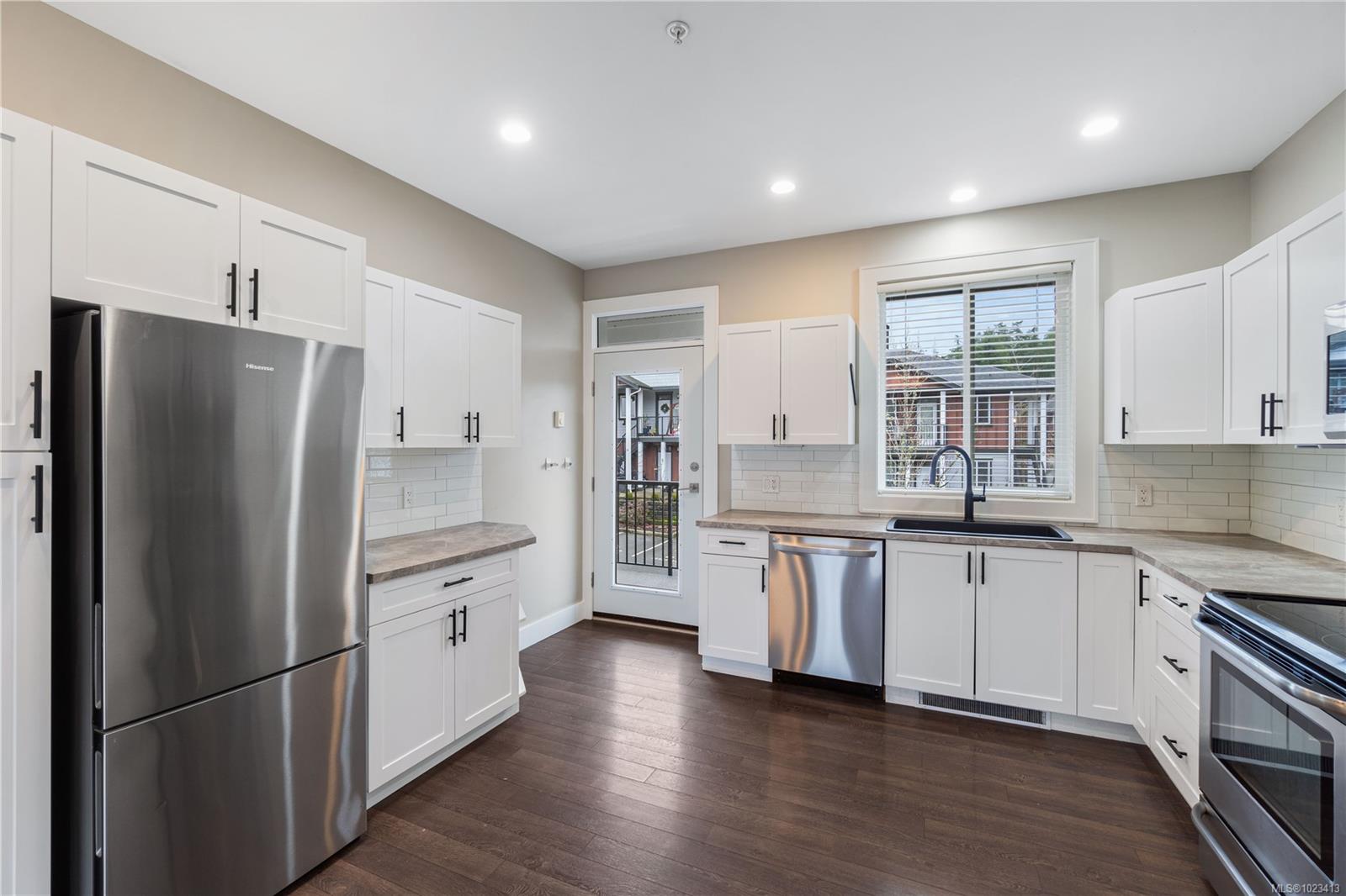 Unit 2, 512 Jim Cram Dr, Ladysmith