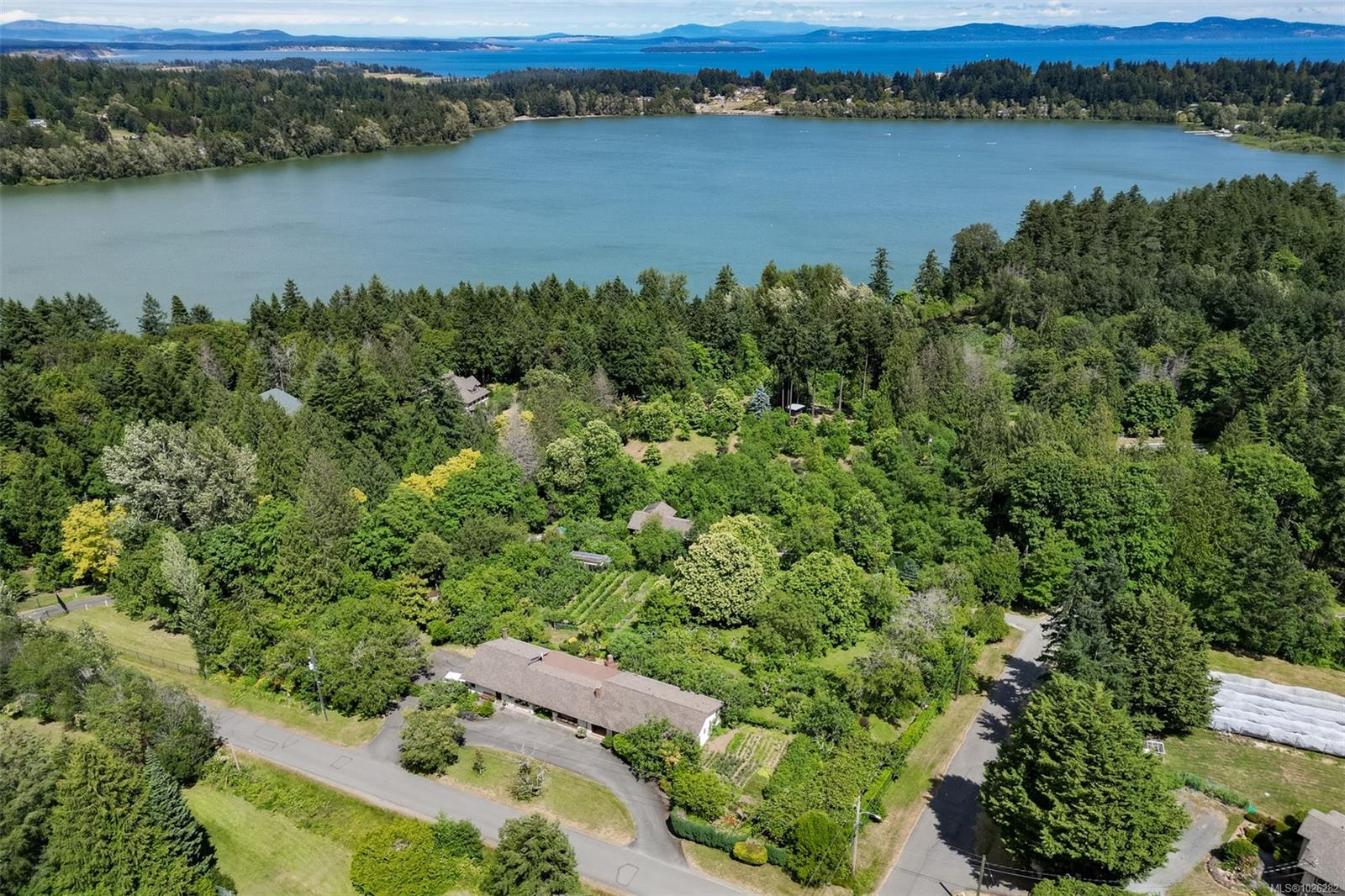 5489 Forest Hill Rd, Saanich