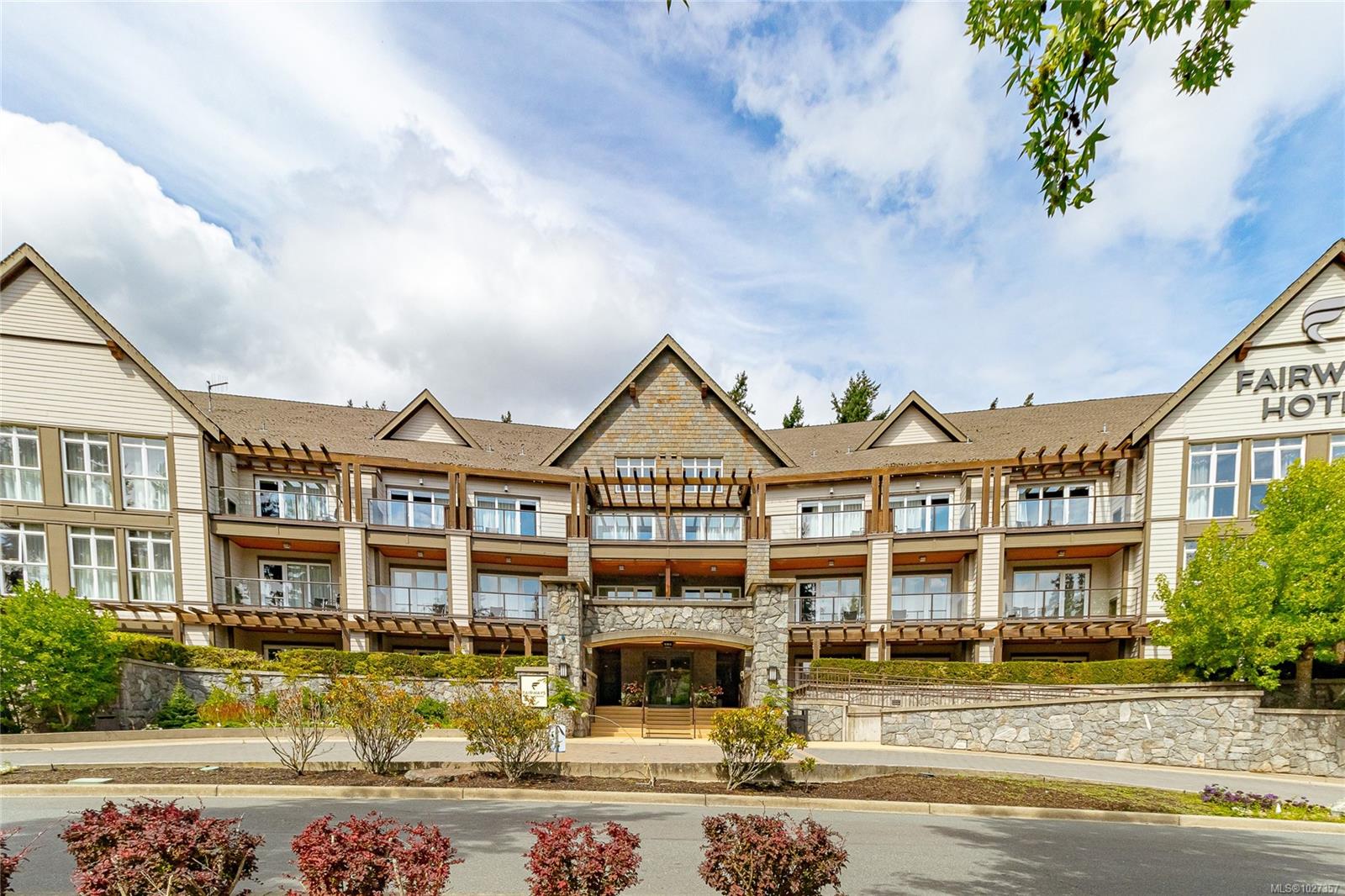 Unit 210 A, 1376 Lynburne Pl, Langford