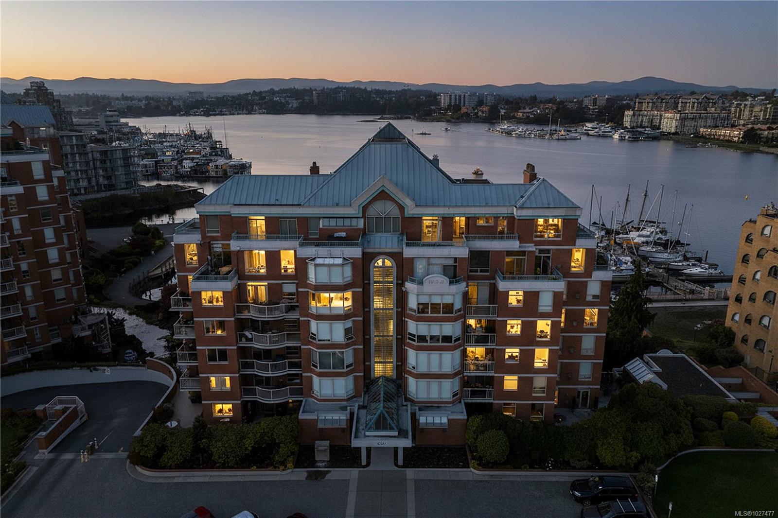 Unit 203, 636 Montreal St, Victoria