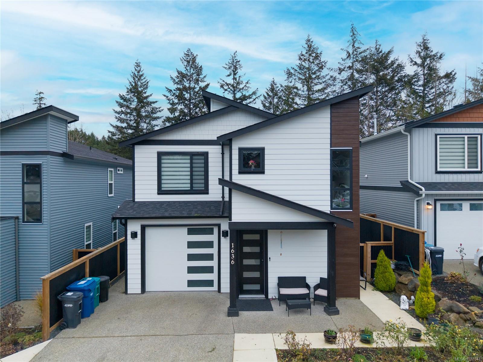1636 Roberta Rd, Nanaimo