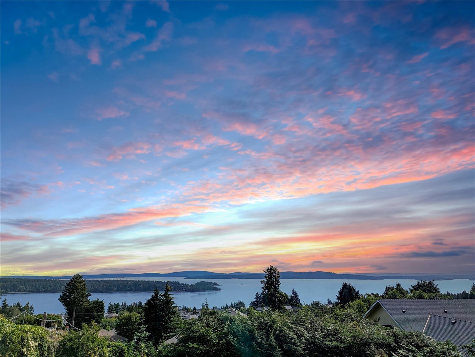 822 Craig Rd, Ladysmith