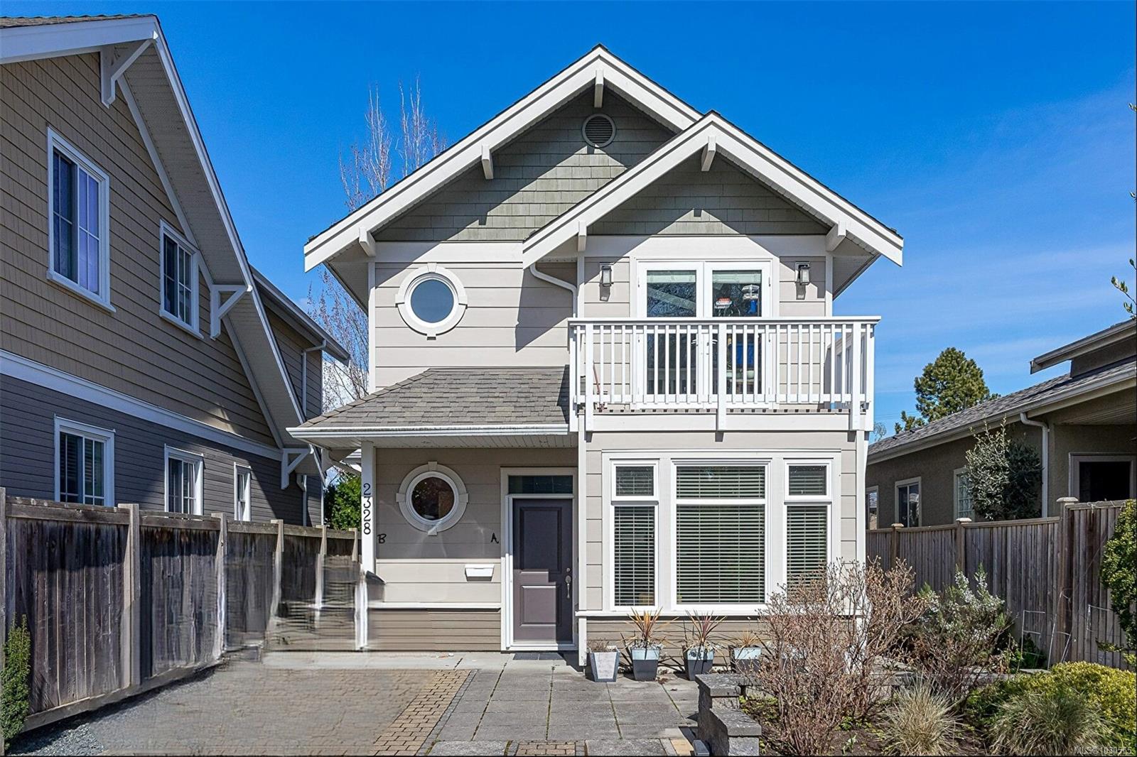 2328 Oakville Ave, Sidney