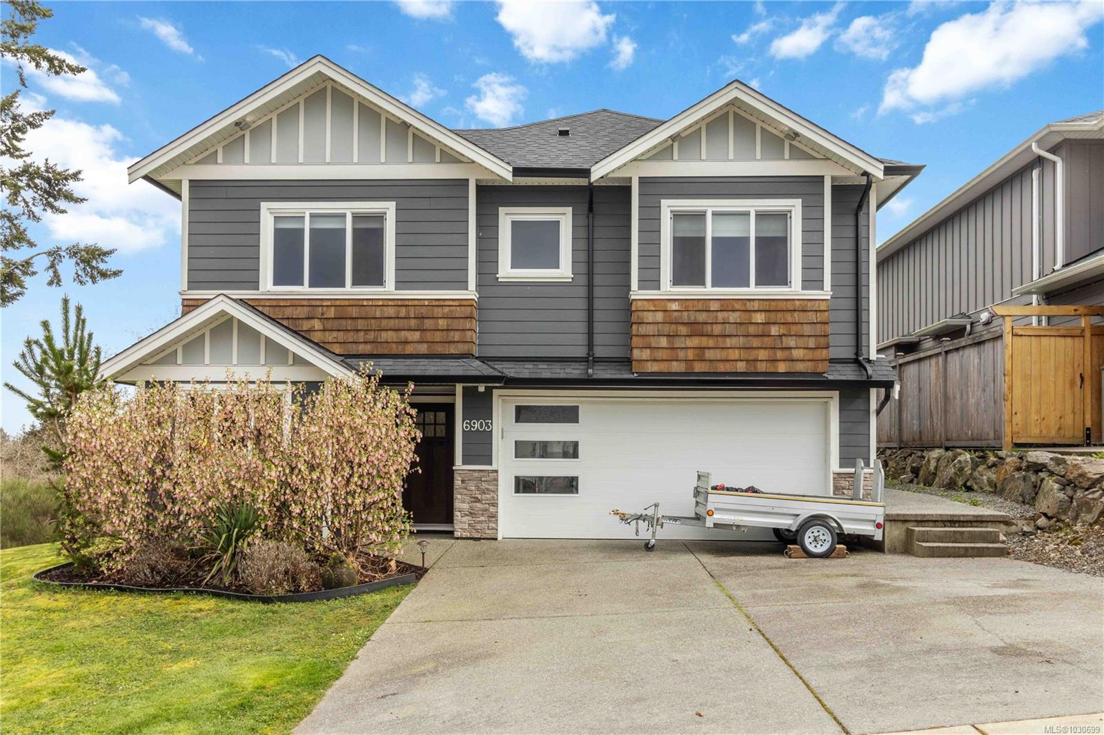 6903 Burr Dr, Sooke