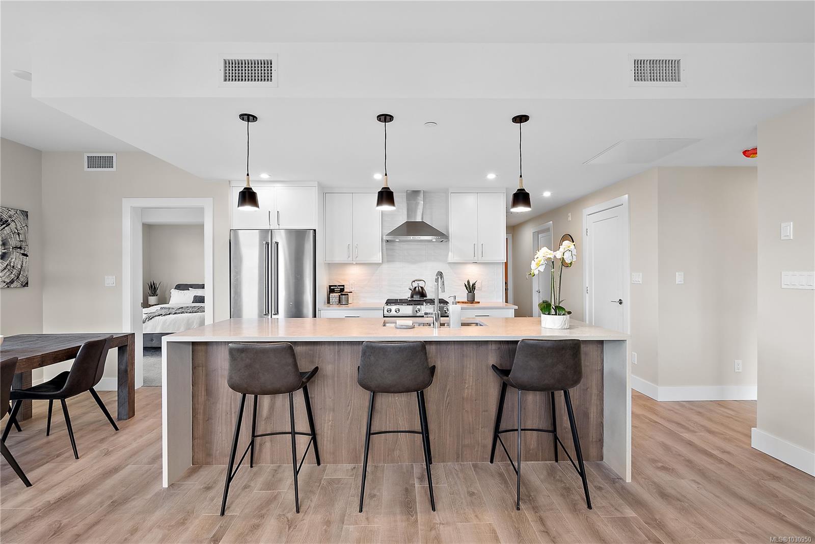 Unit 208, 2520 Hackett Cres, Central Saanich