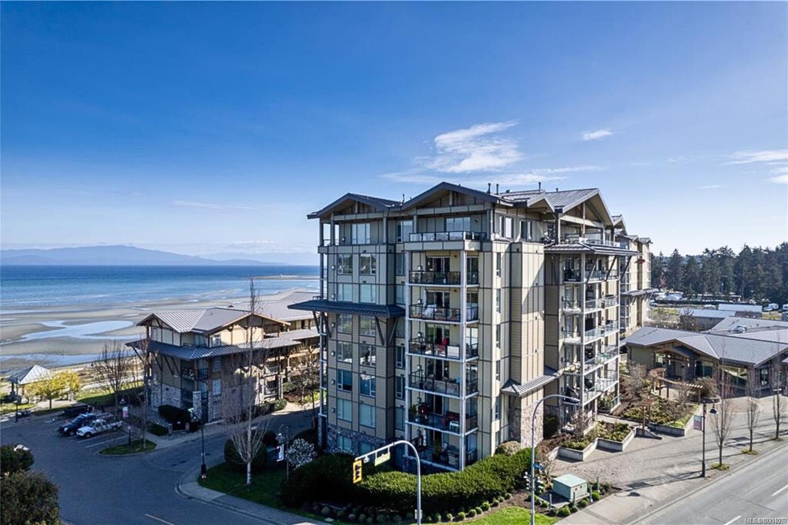 Unit 206, 194 Beachside Dr, Parksville