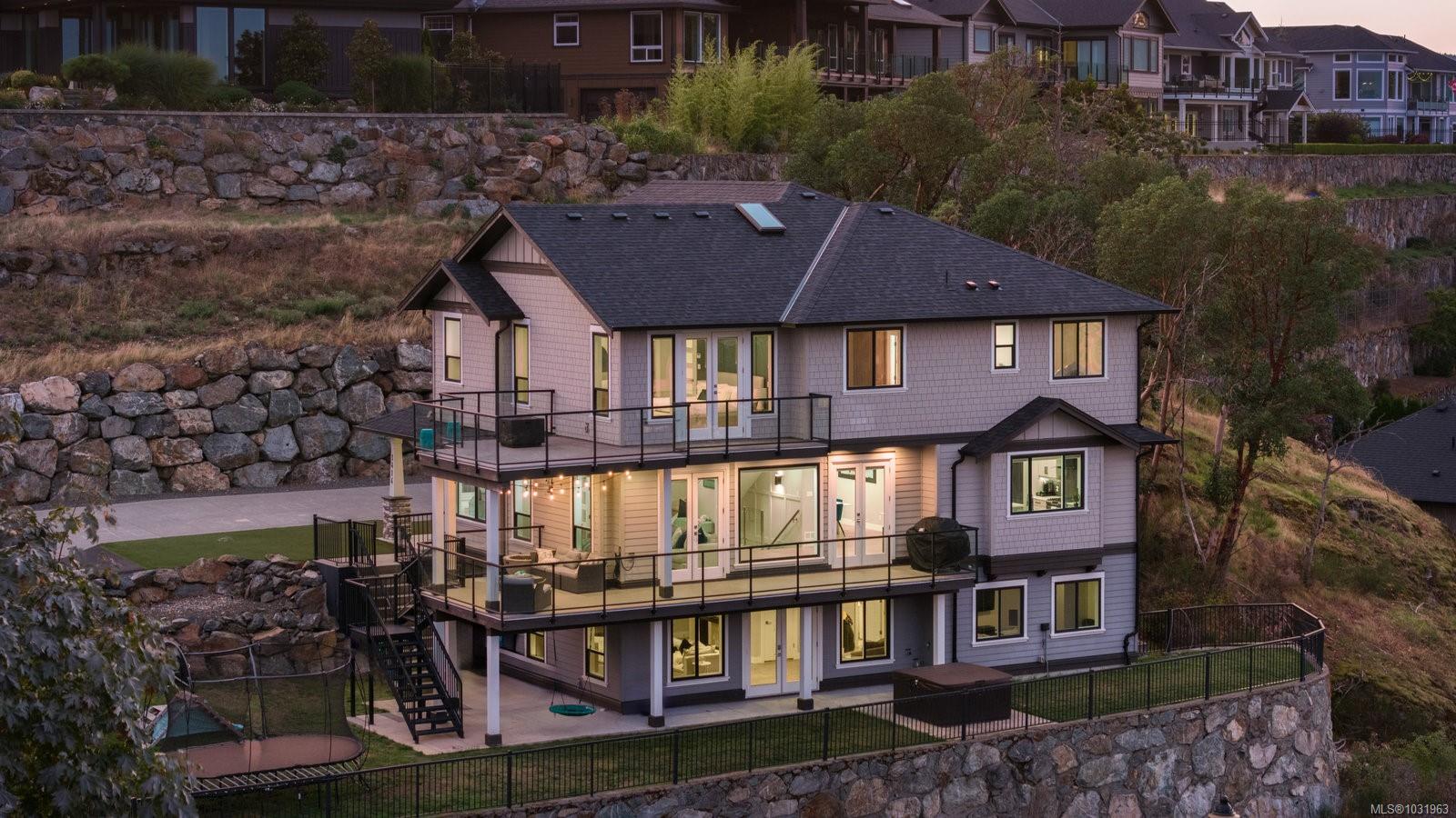 1414 Grand Forest Close, Langford