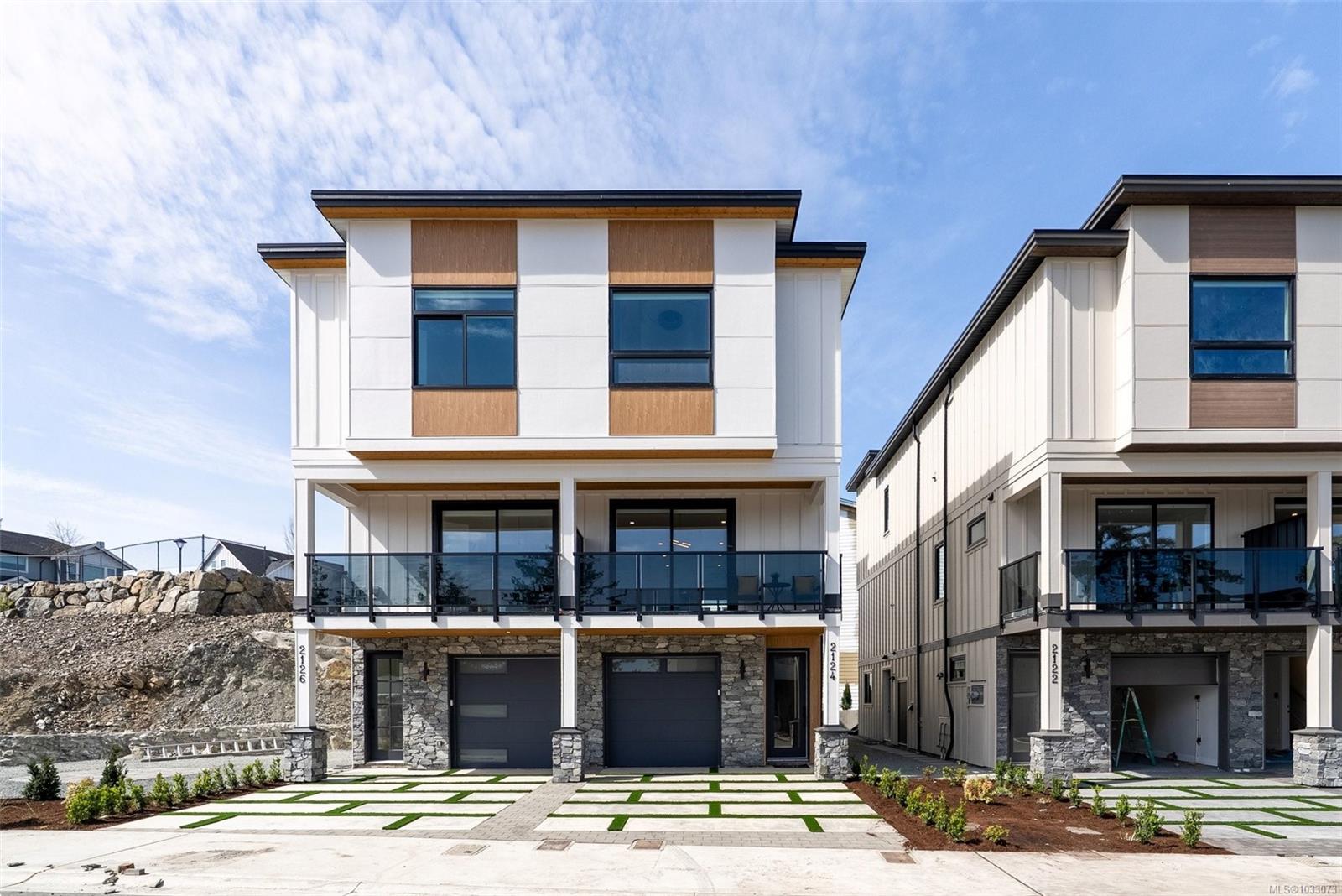 2124 Kingbird Dr, Langford
