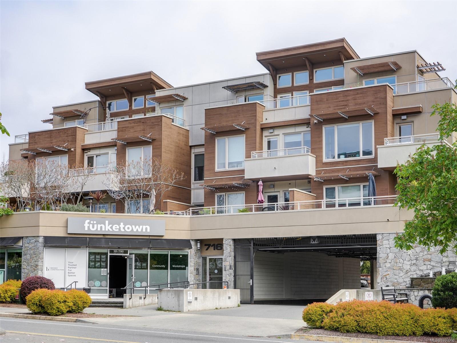 Unit 401, 7161 West Saanich Rd, Central Saanich