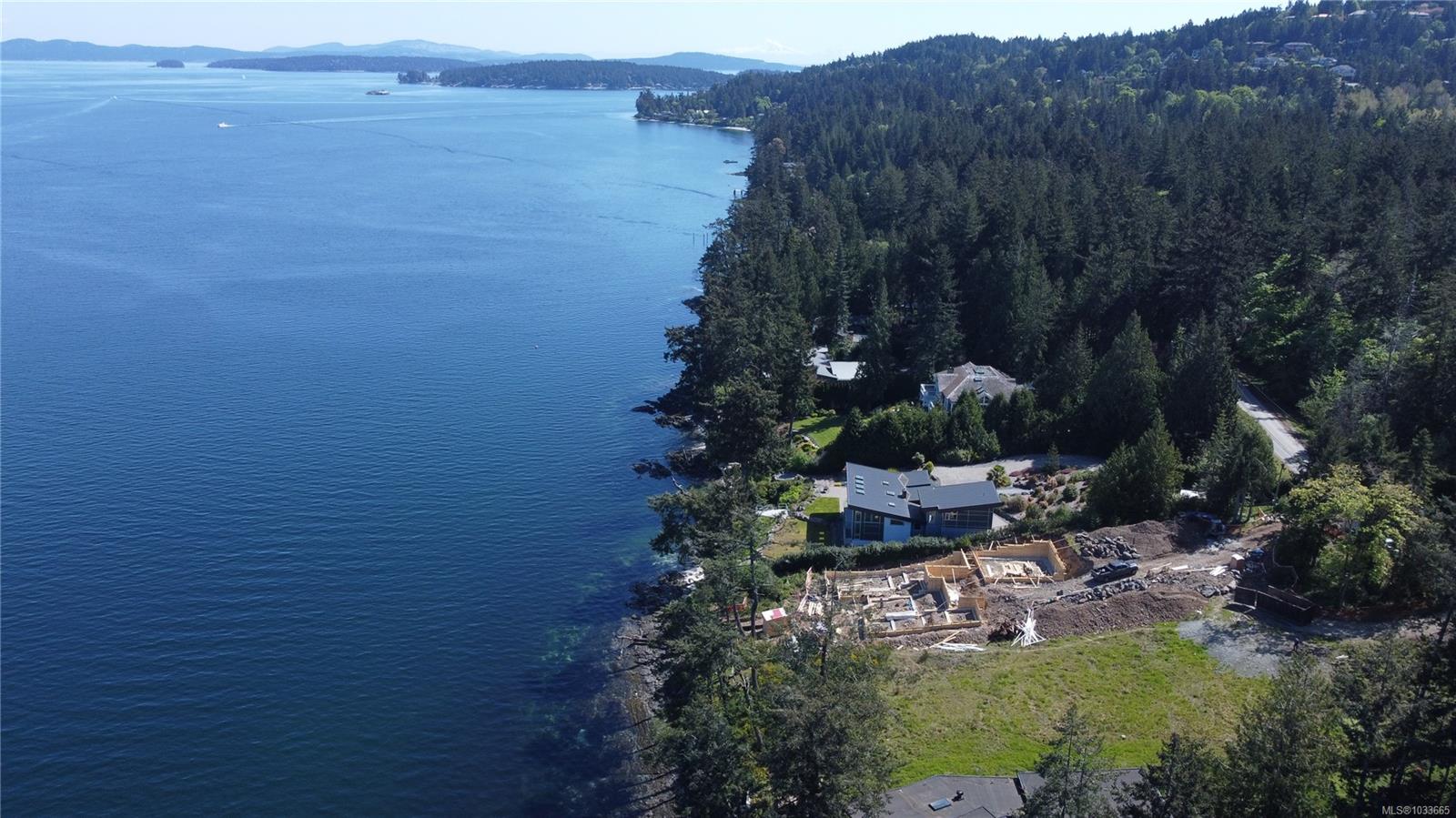 760 Lands End Rd, North Saanich