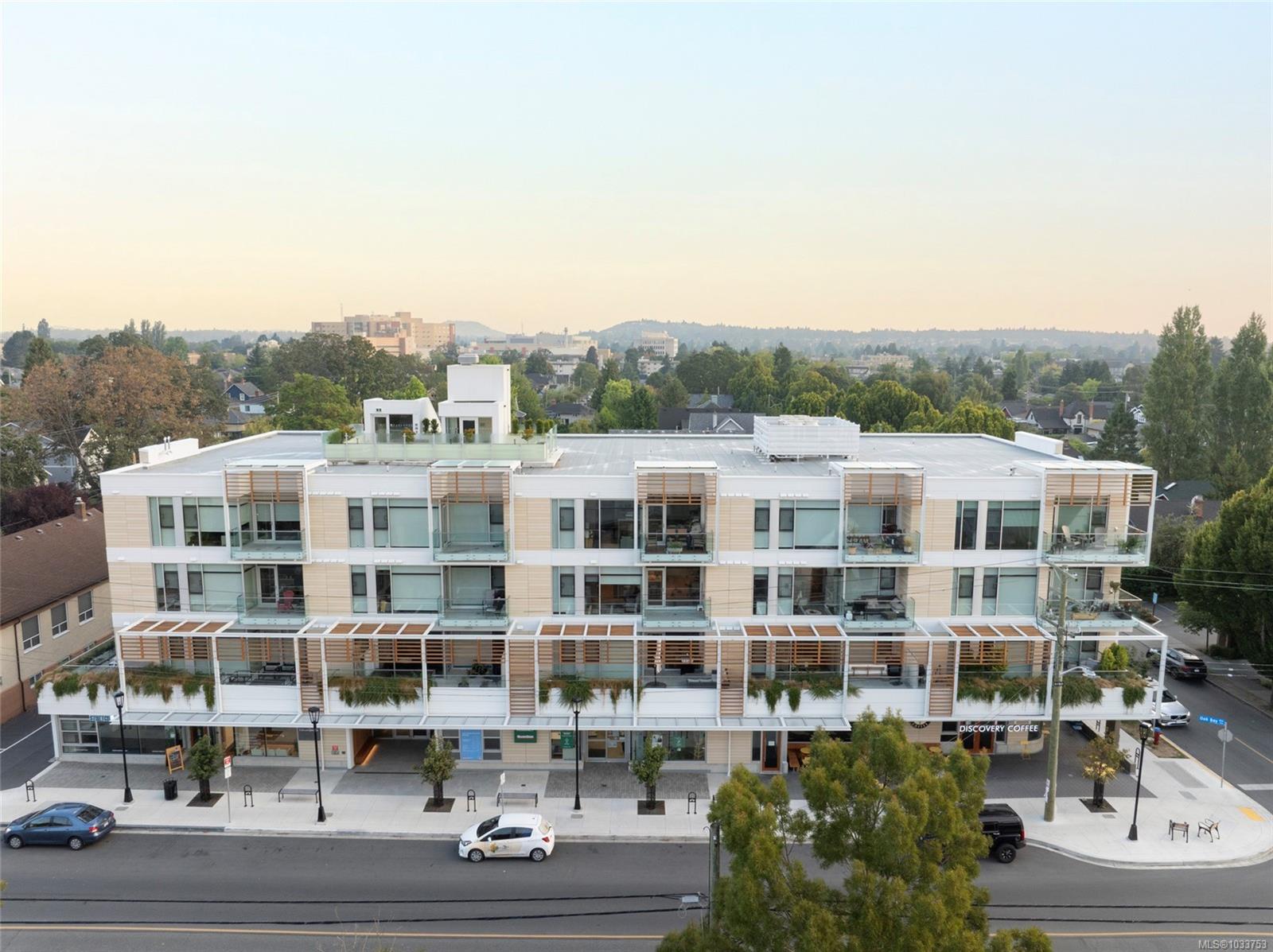 Unit 301, 1916 Oak Bay Ave, Victoria