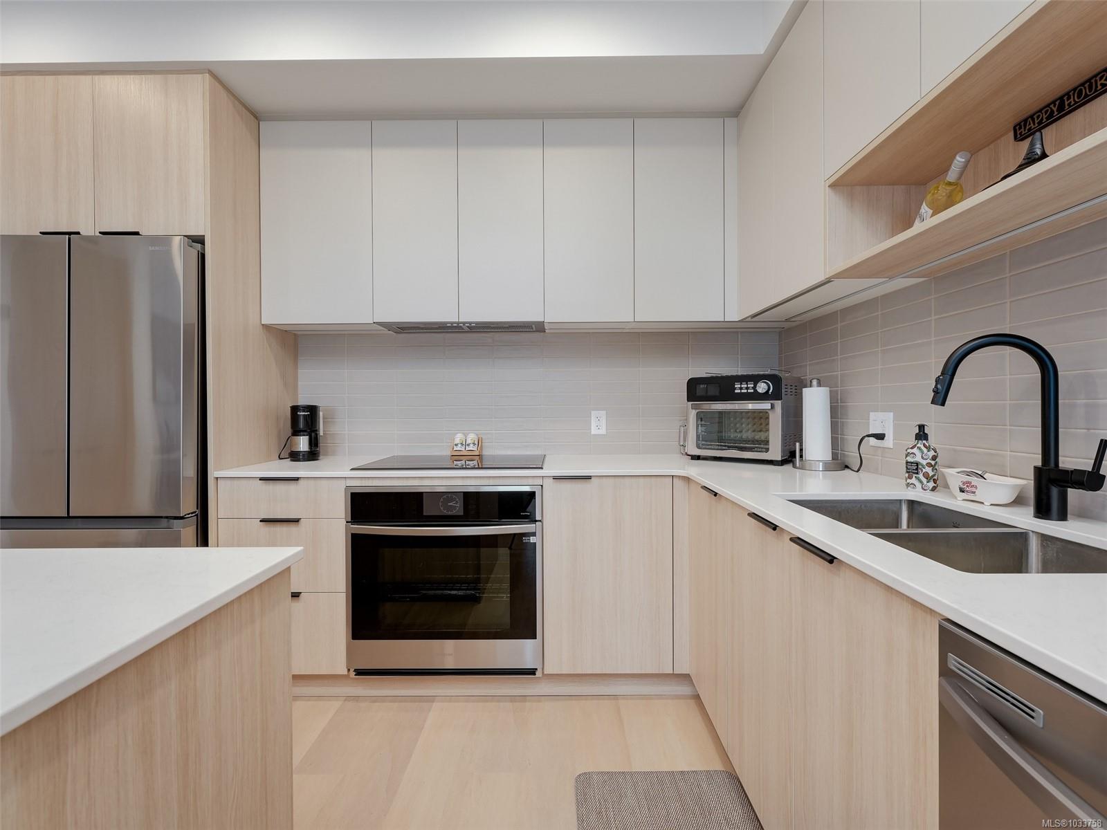 Unit 307, 3564A Ryder Hesjedal Way, Colwood