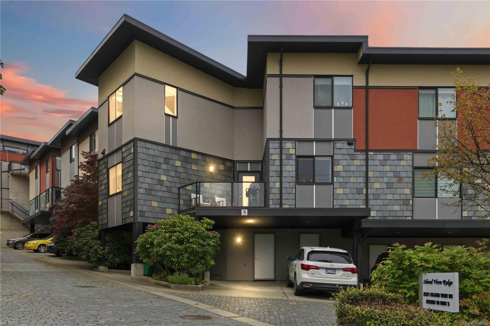 Unit 5, 2321 Island View Rd, Central Saanich