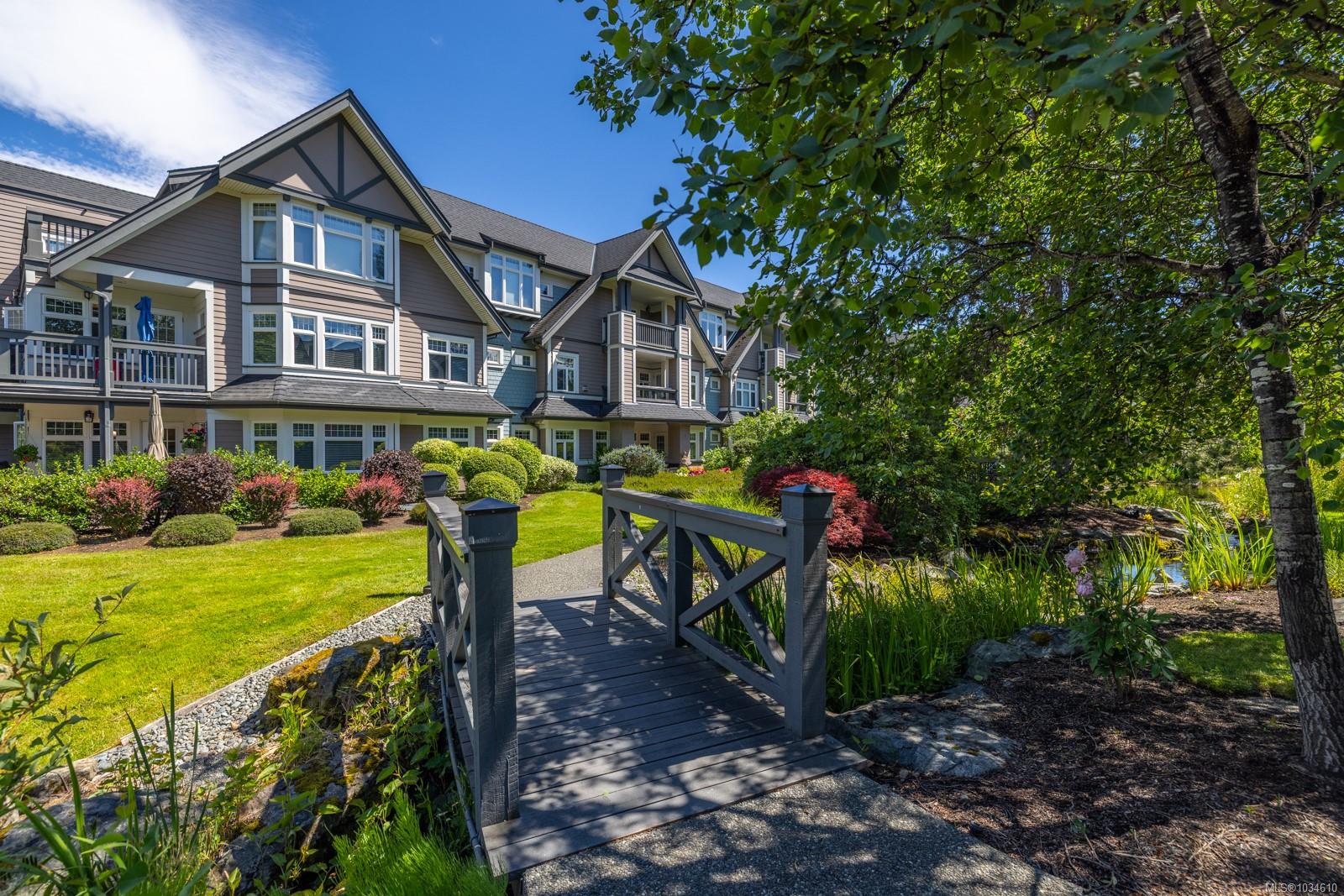 Unit 211, 4480 Chatterton Way, Saanich