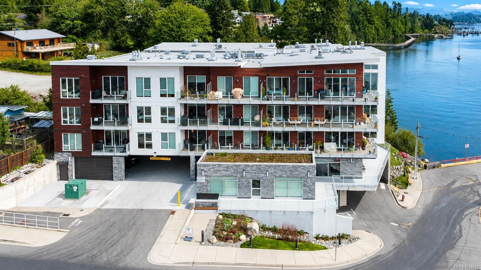 Unit 204, 1820 Maple Ave, Sooke