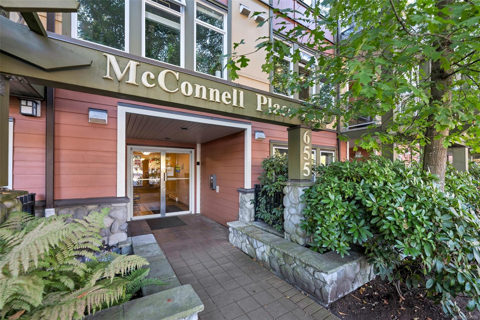 Unit 214, 655 Goldstream Ave, Langford
