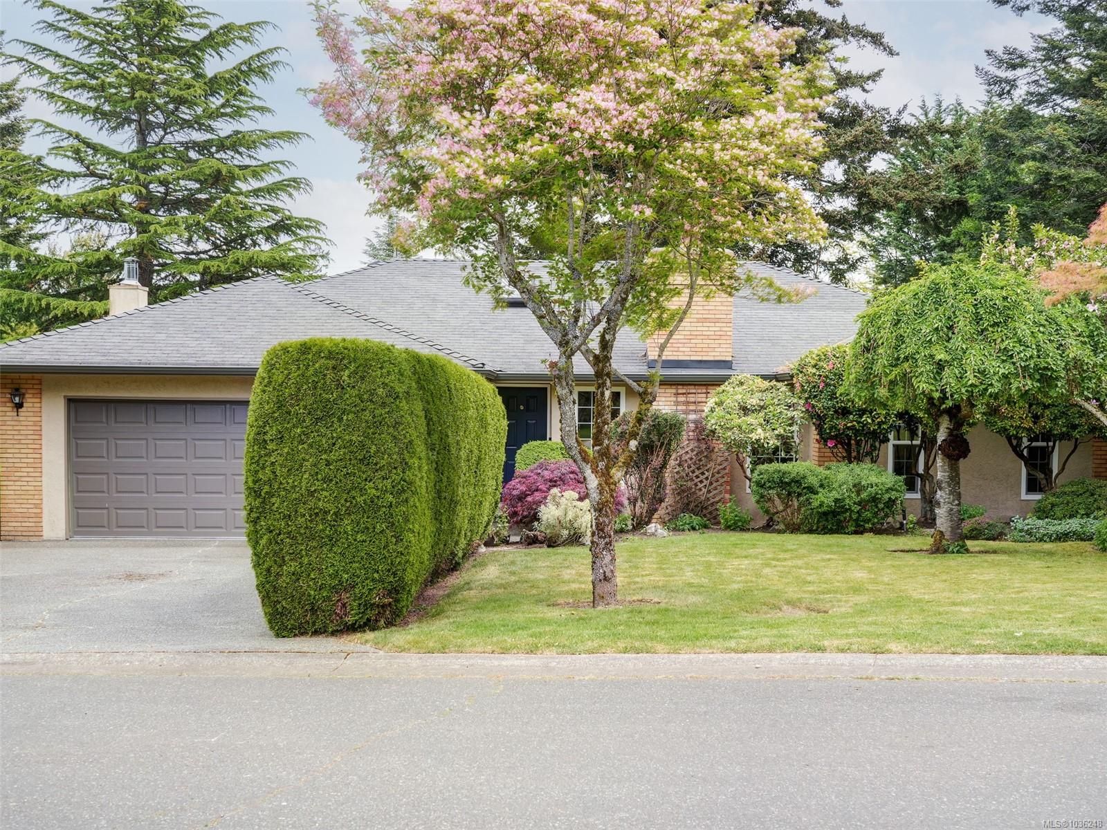 4905 Alamida Cres, Saanich