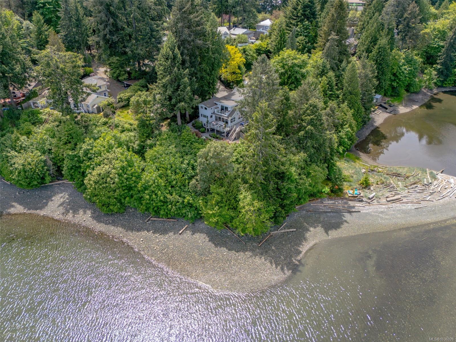 312 Roland Rd, Ladysmith