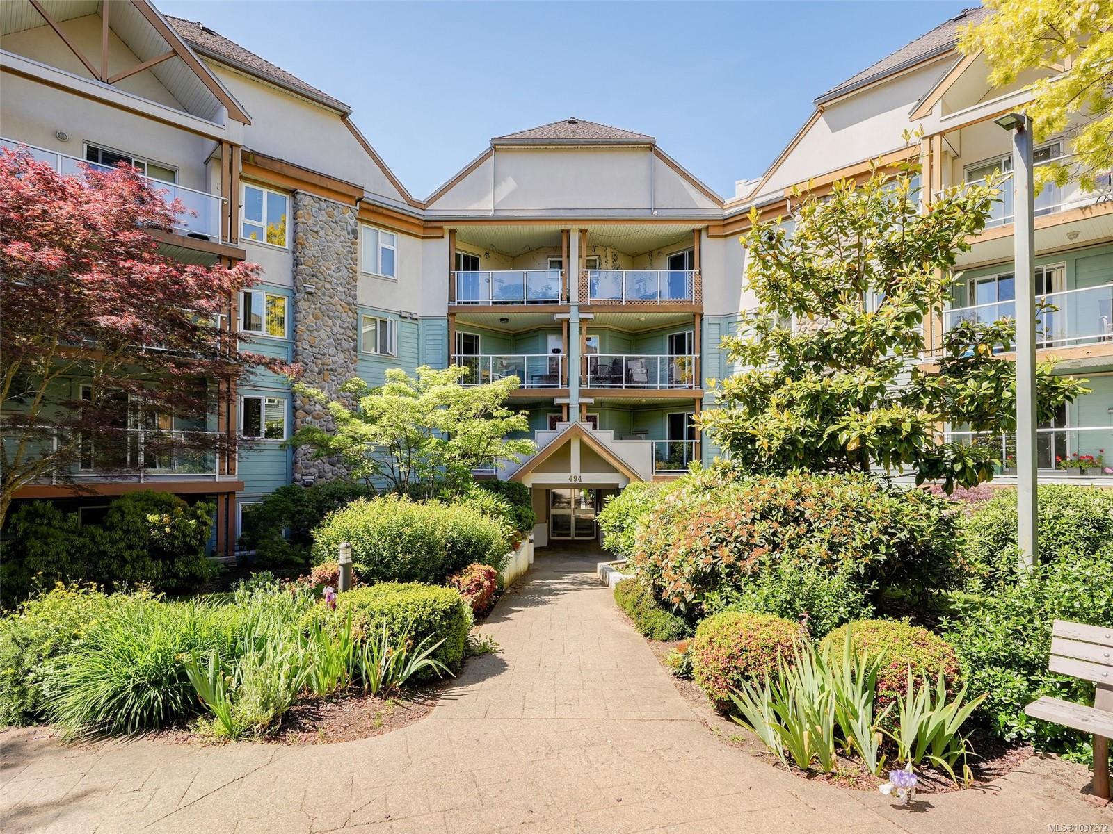 Unit 210, 494 Marsett Pl, Saanich