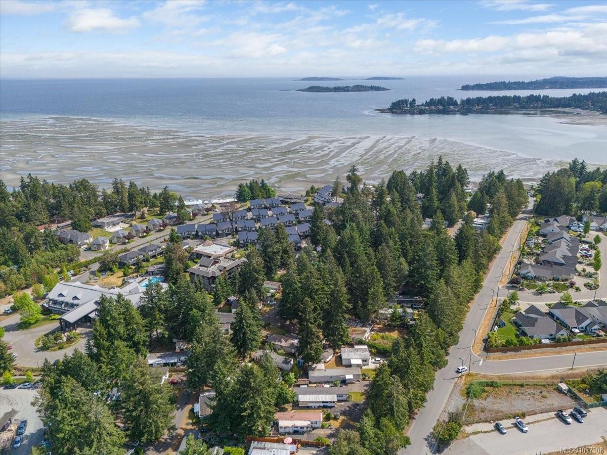 Unit 53, 1247 Arbutus Rd, Parksville