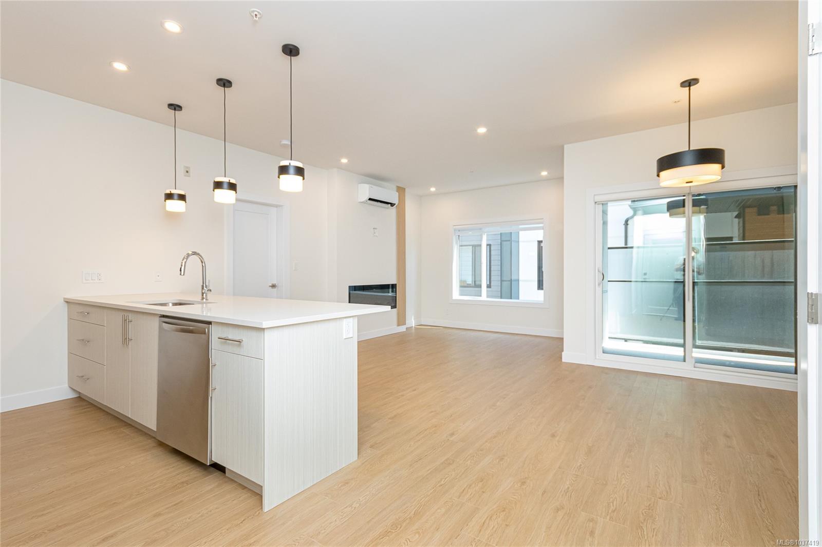 Unit 403, 918 Jenkins Ave, Langford