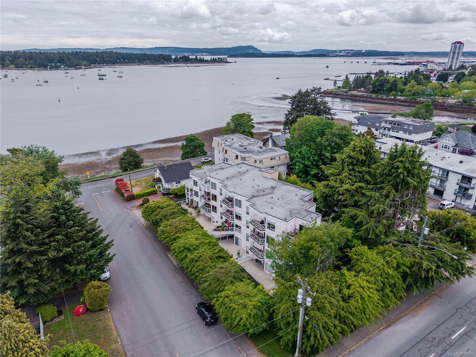 Unit 304, 75 Bryden St, Nanaimo