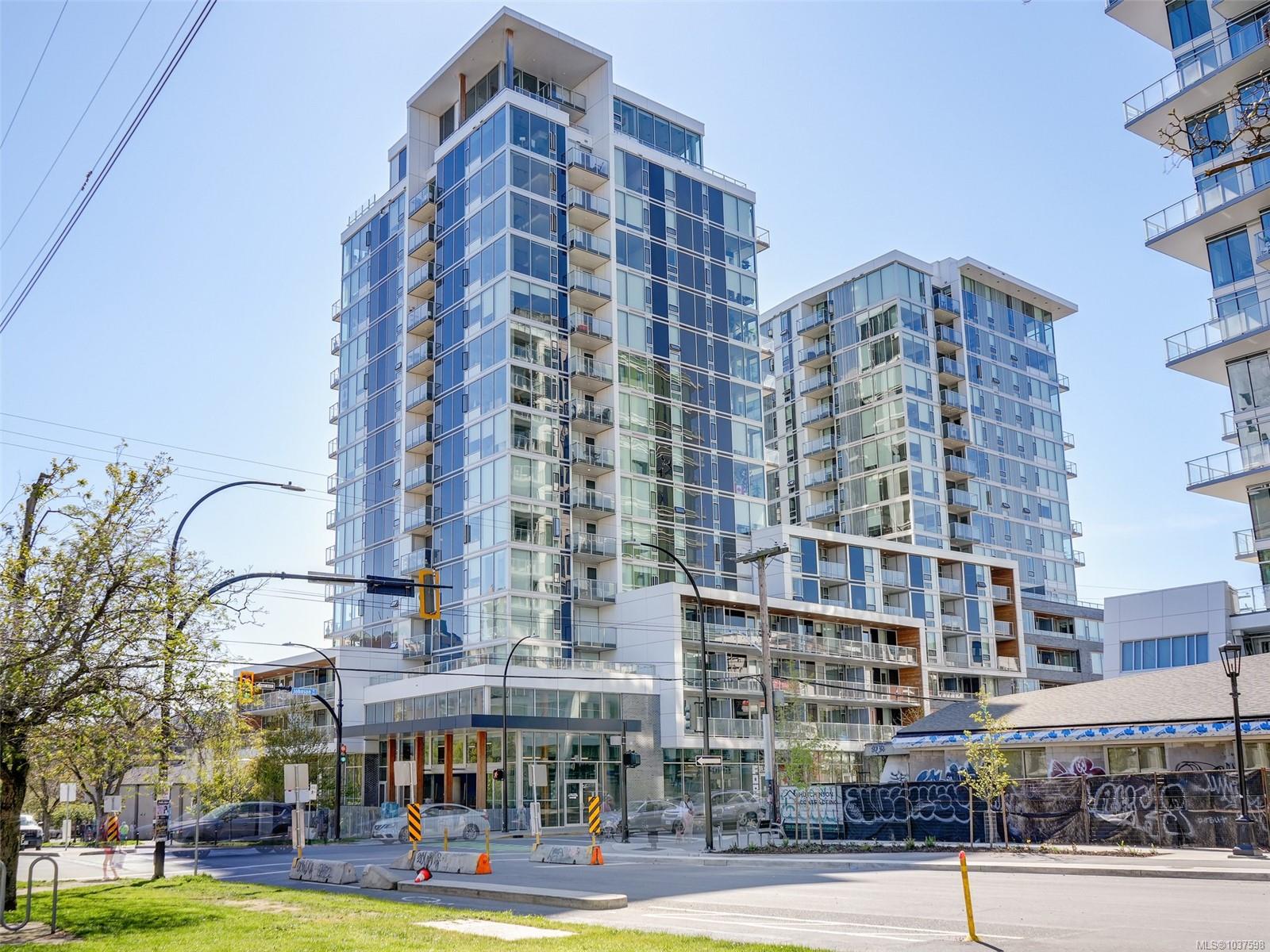 Unit 813, 989 Johnson St, Victoria