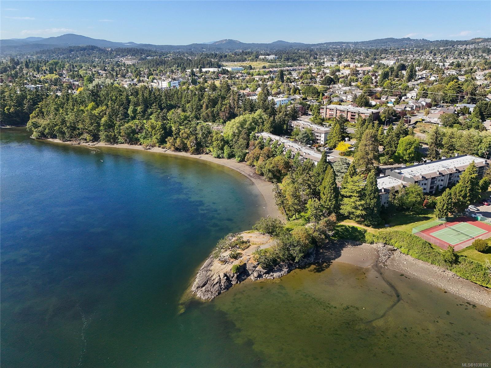 Unit 105, 81 Gorge Rd, Saanich