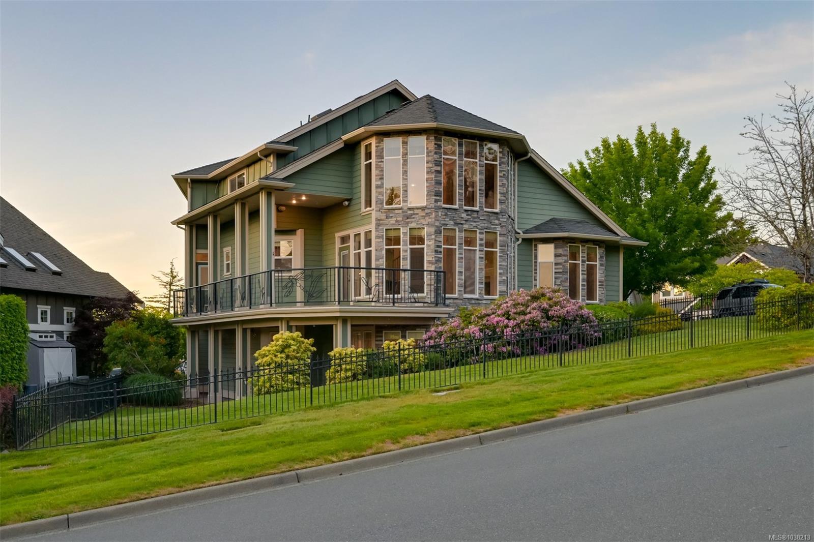 1287 Eston Pl, Langford