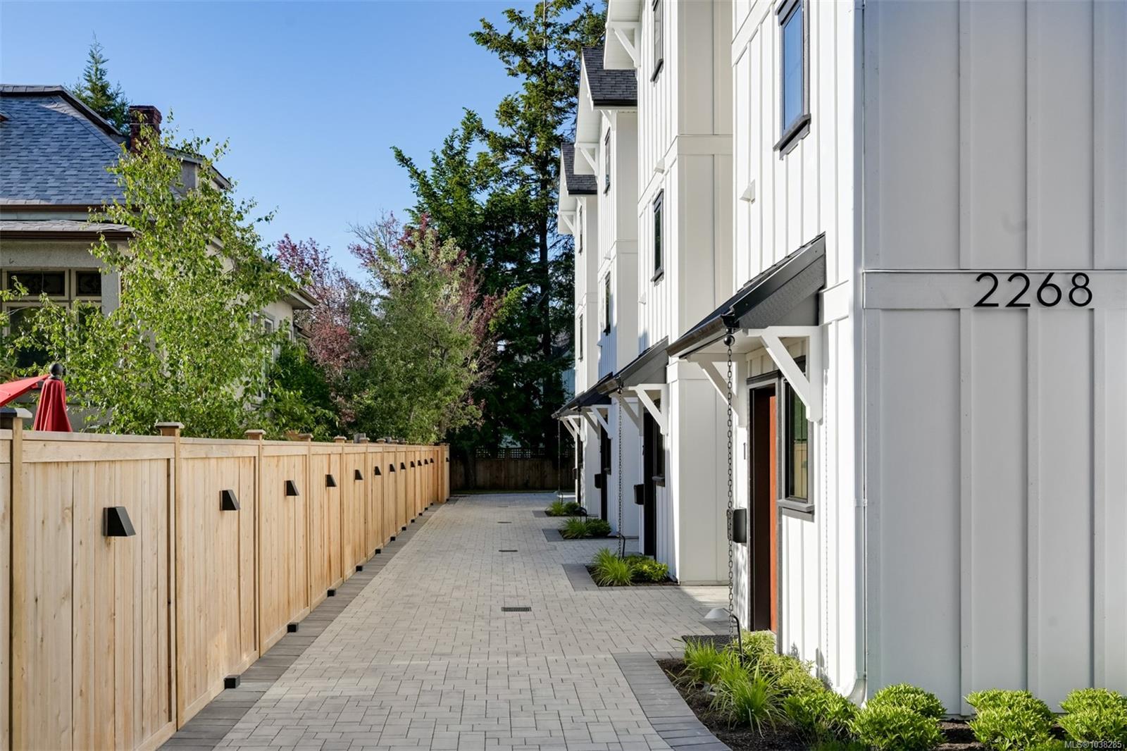 Unit 3, 2268 Bowker Ave, Oak Bay