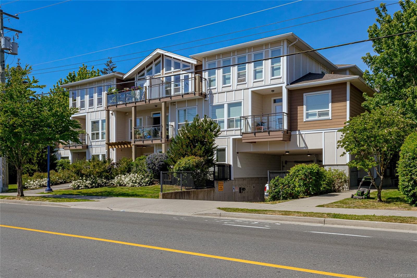 Unit 203, 938 Dunford Ave, Langford