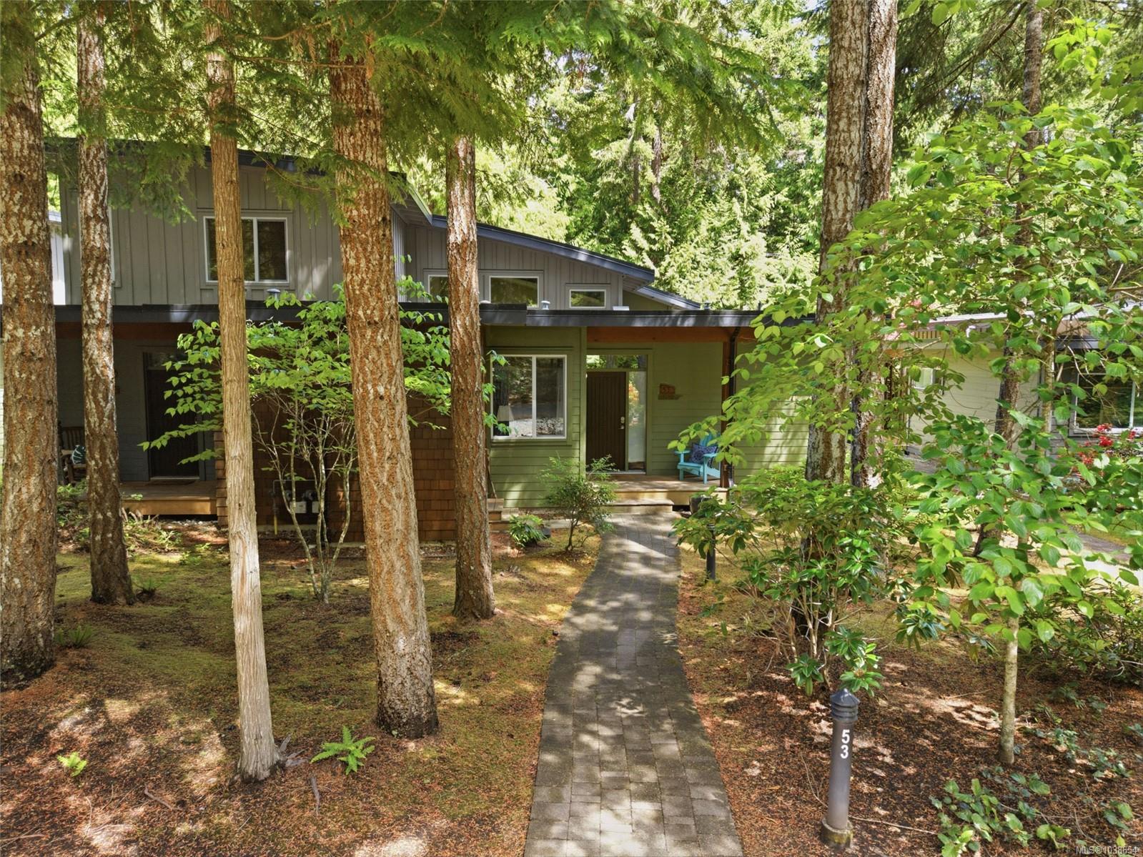 Unit 53, 1059 Tanglewood Pl, Parksville