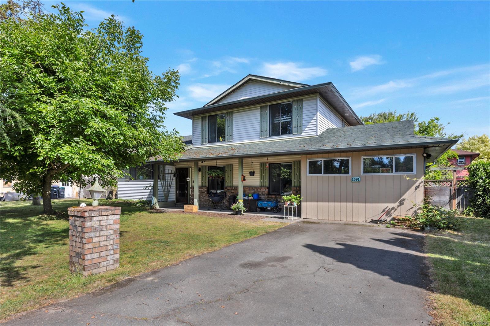 1591 Sharon Pl, Parksville