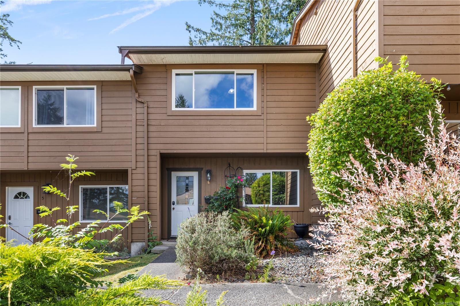 Unit 6, 855 Howard Ave, Nanaimo