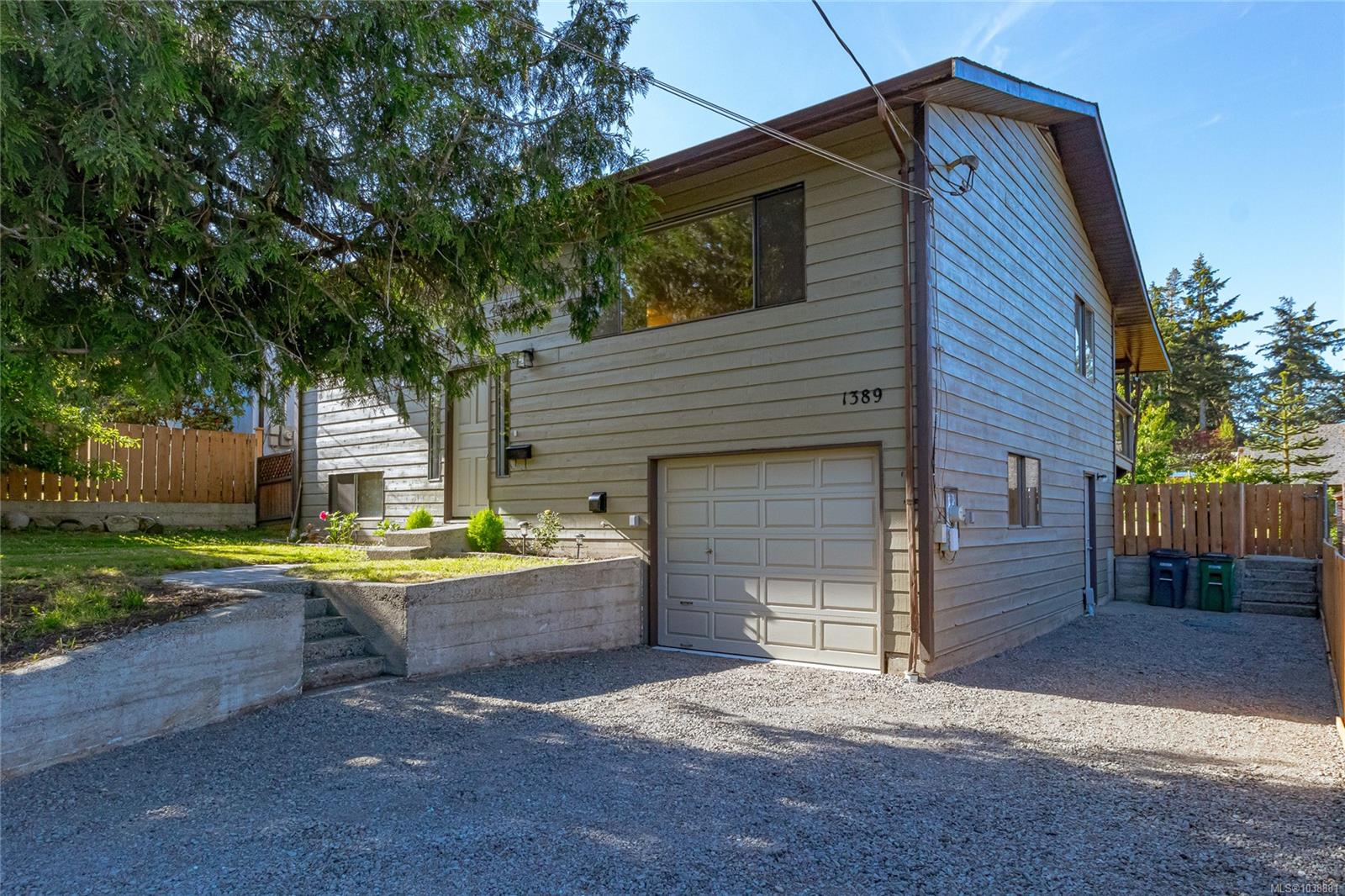 1389 Hastings St, Saanich