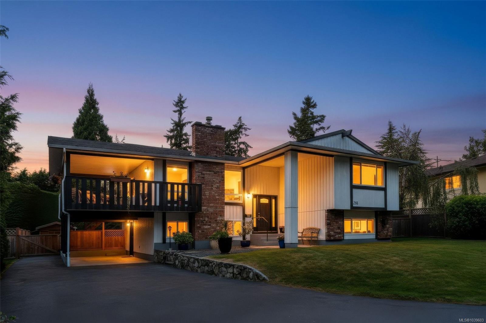 755 Mann Ave, Saanich