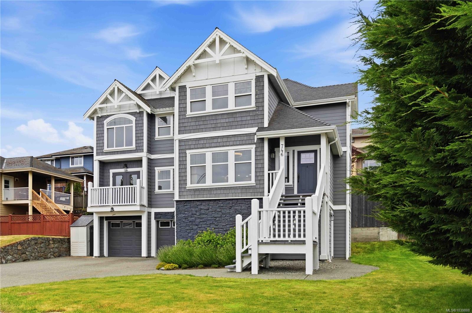 746 Bear Mountain Pkwy, Langford