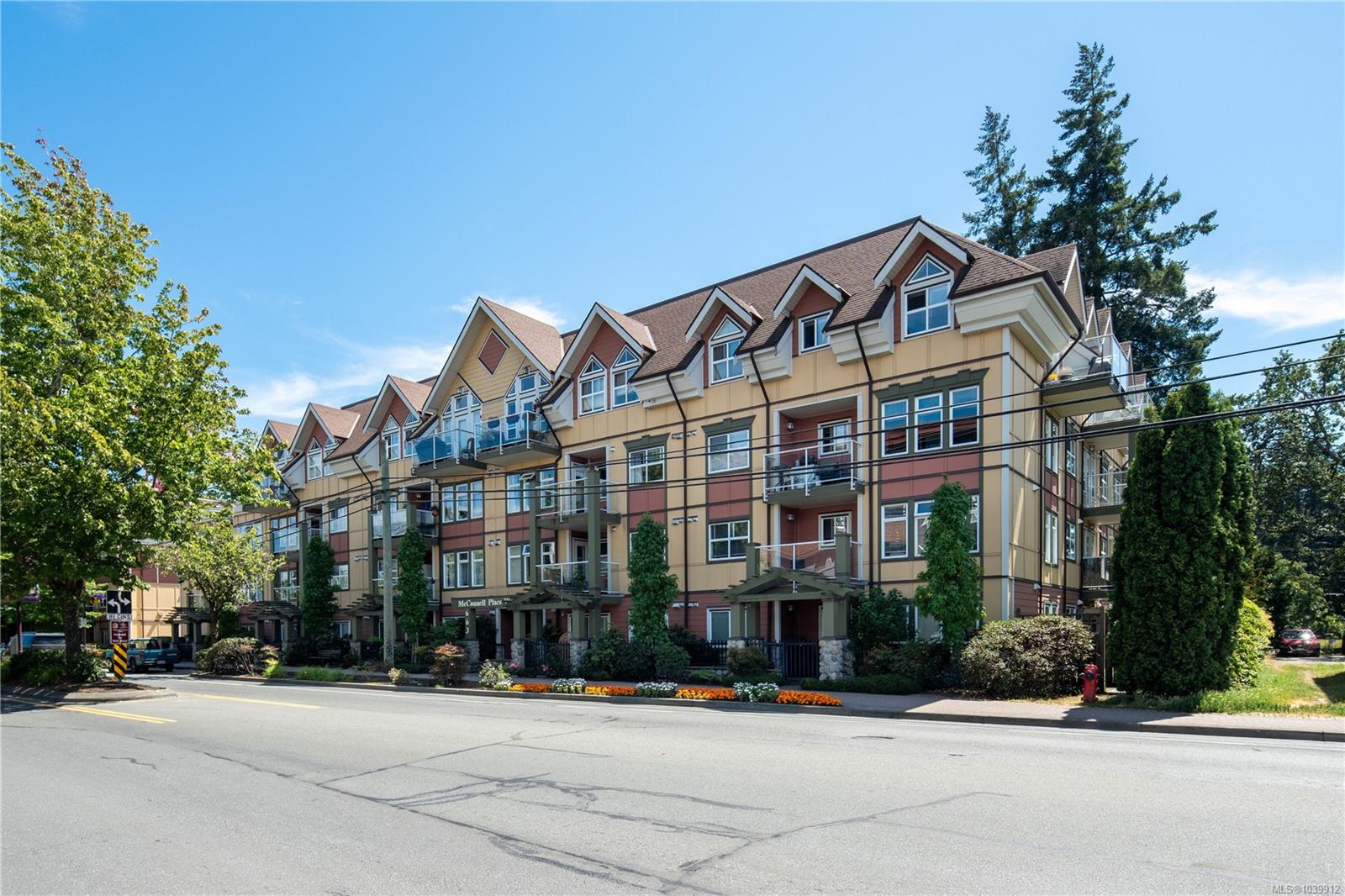 Unit 205, 663 Goldstream Ave, Langford