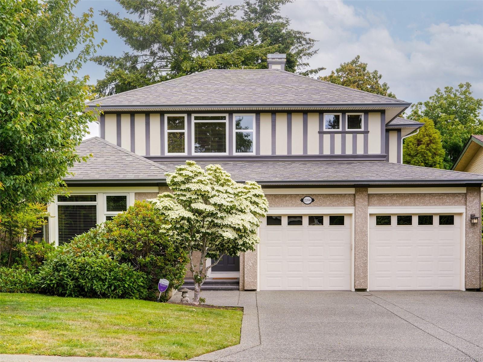 2286 Hazelton Pl, Saanich