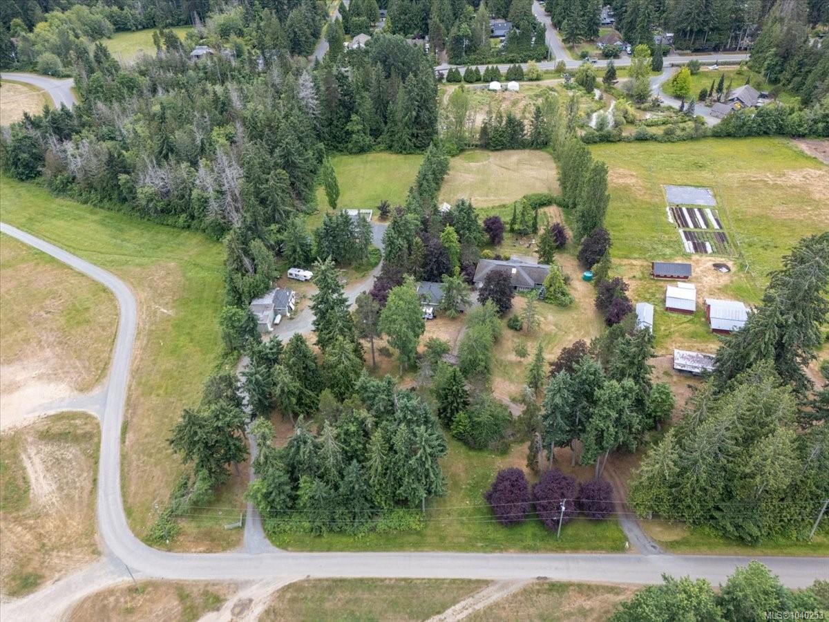 880 Garden Rd, Qualicum Beach