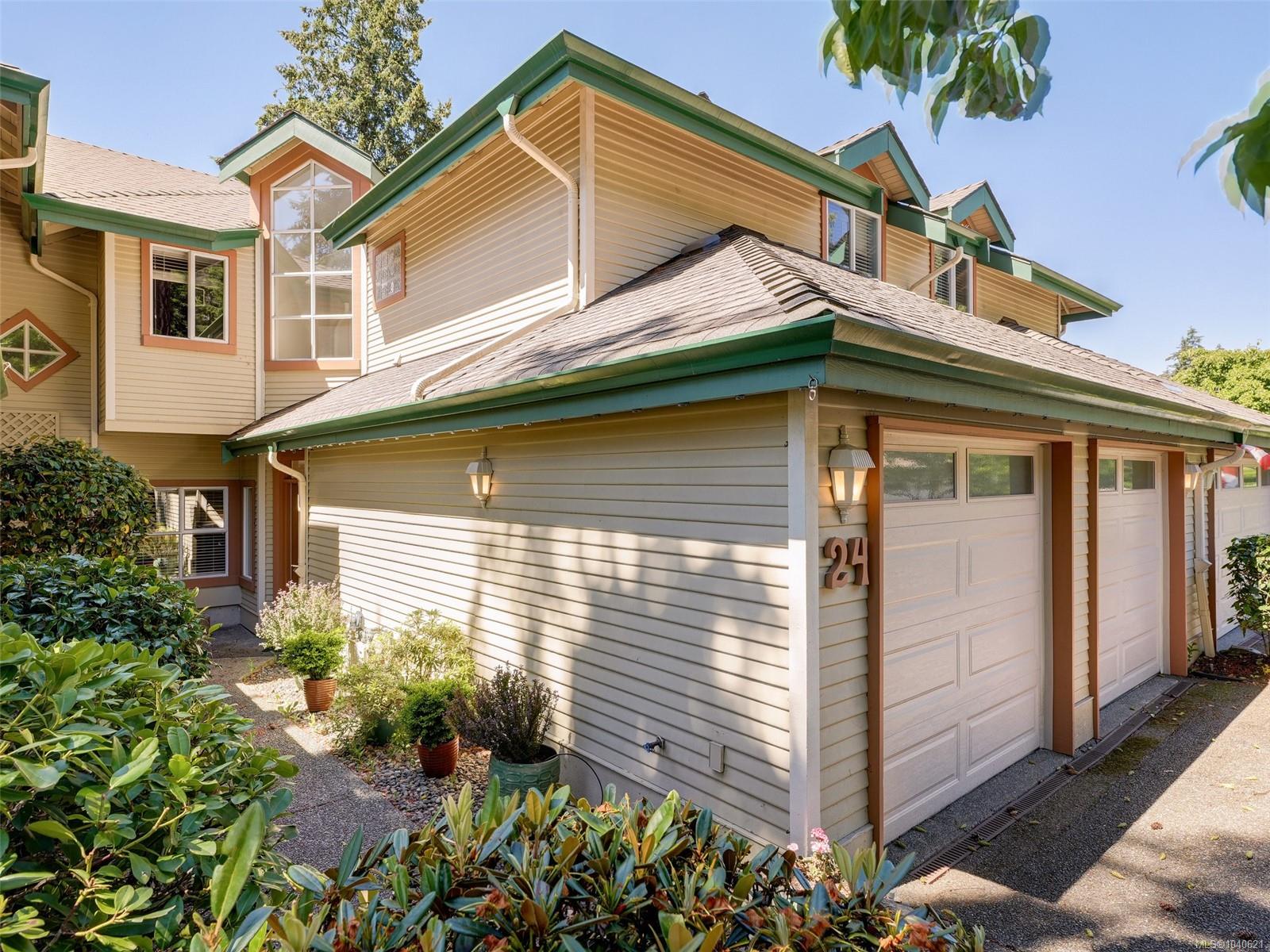 Unit 24, 520 Marsett Pl, Saanich