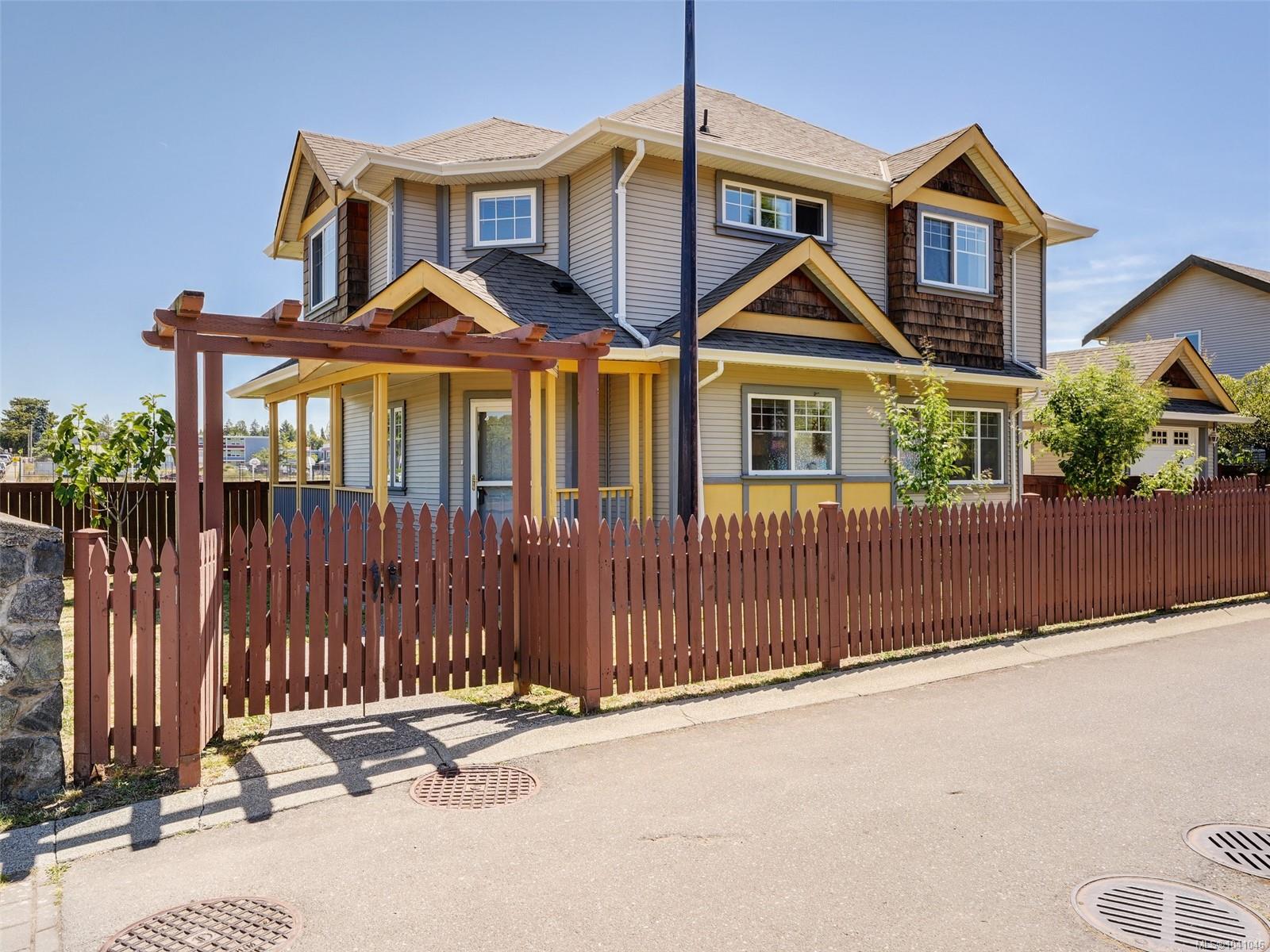 Unit 1, 921 Colville Rd, Esquimalt