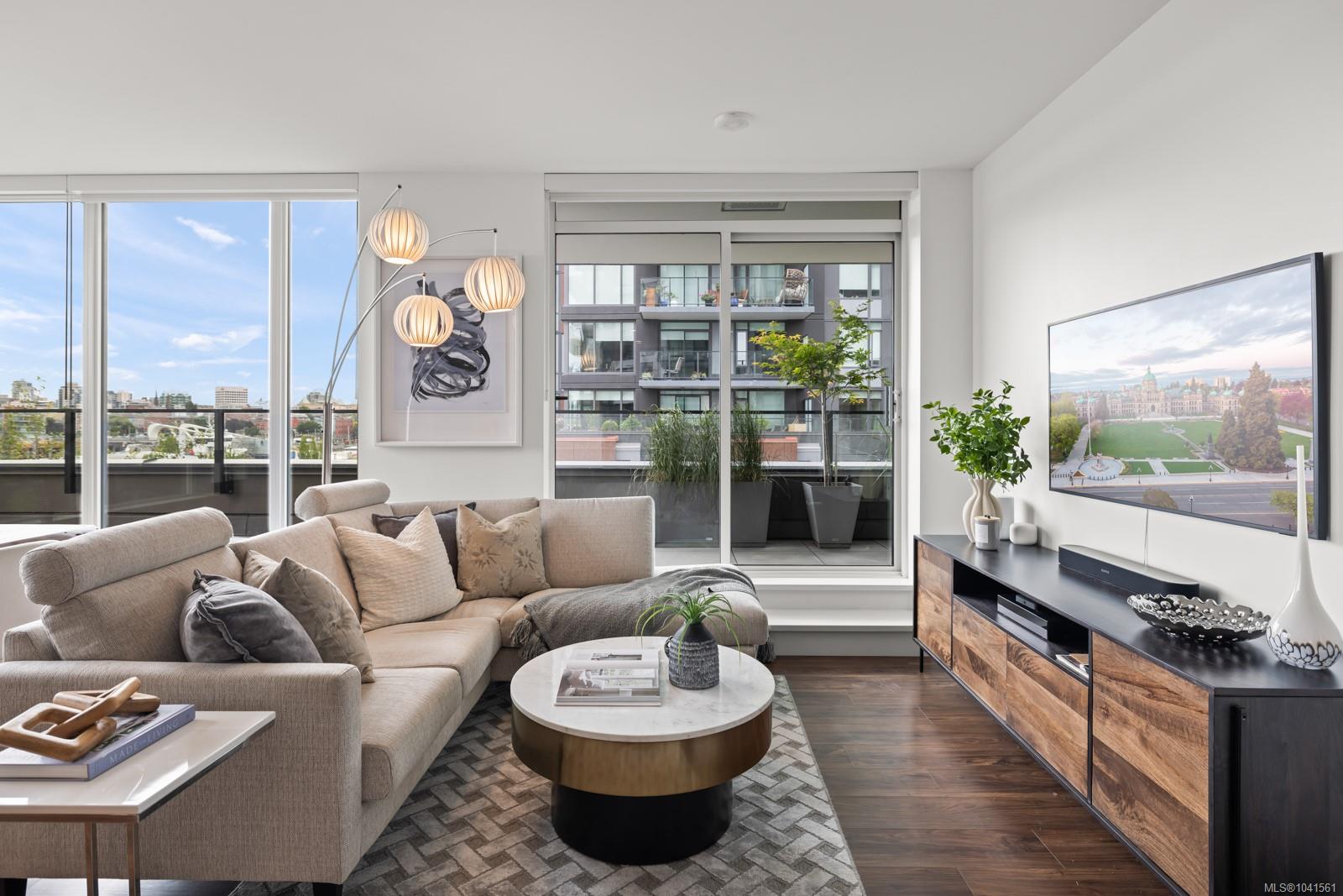 Unit 303, 369 Tyee Rd, Victoria