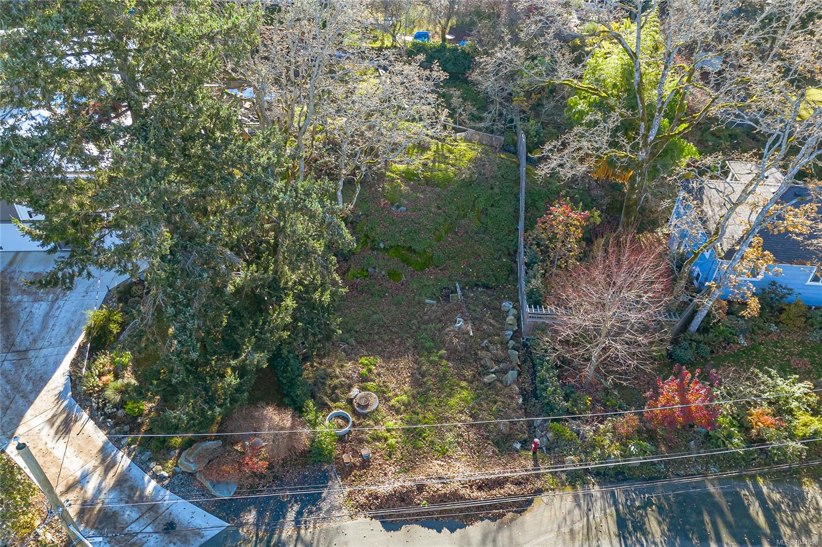 1540 Athlone Dr, Saanich