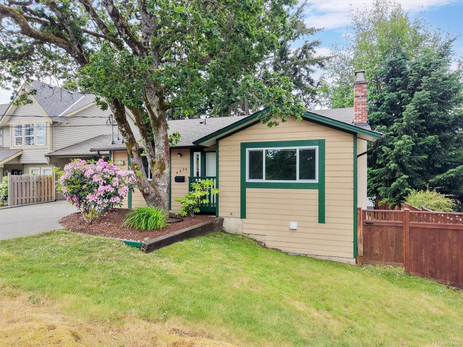 457B Sue Mar Pl, Colwood