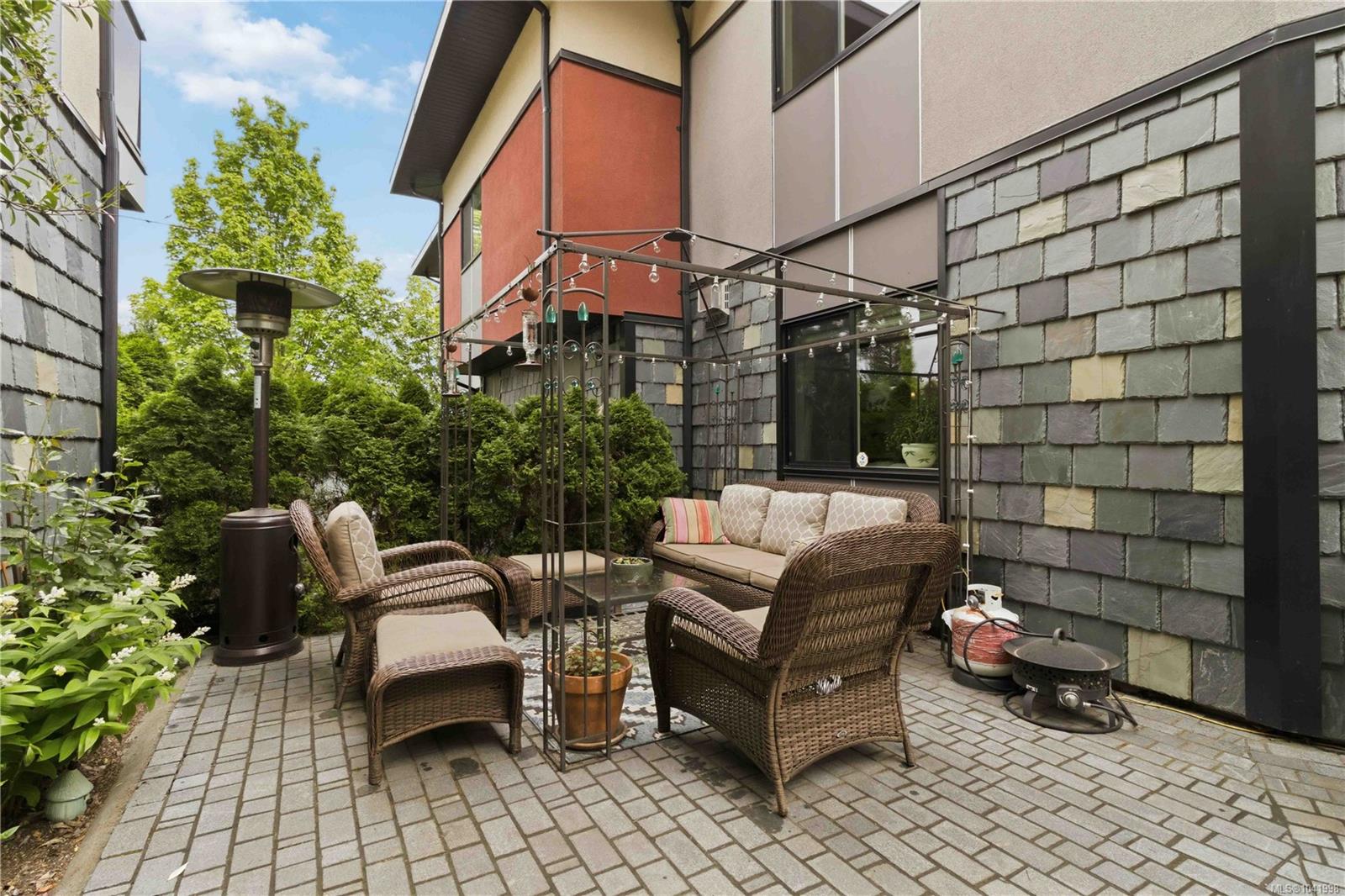Unit 5, 2321 Island View Rd, Central Saanich