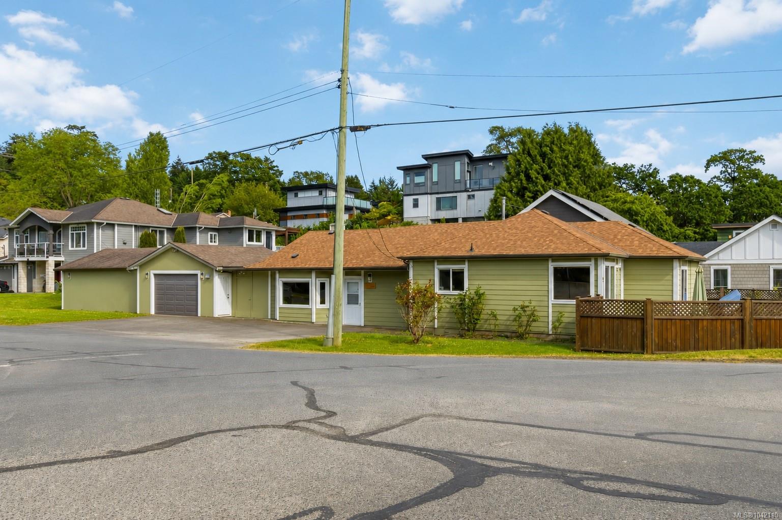 9 Camden Ave, View Royal