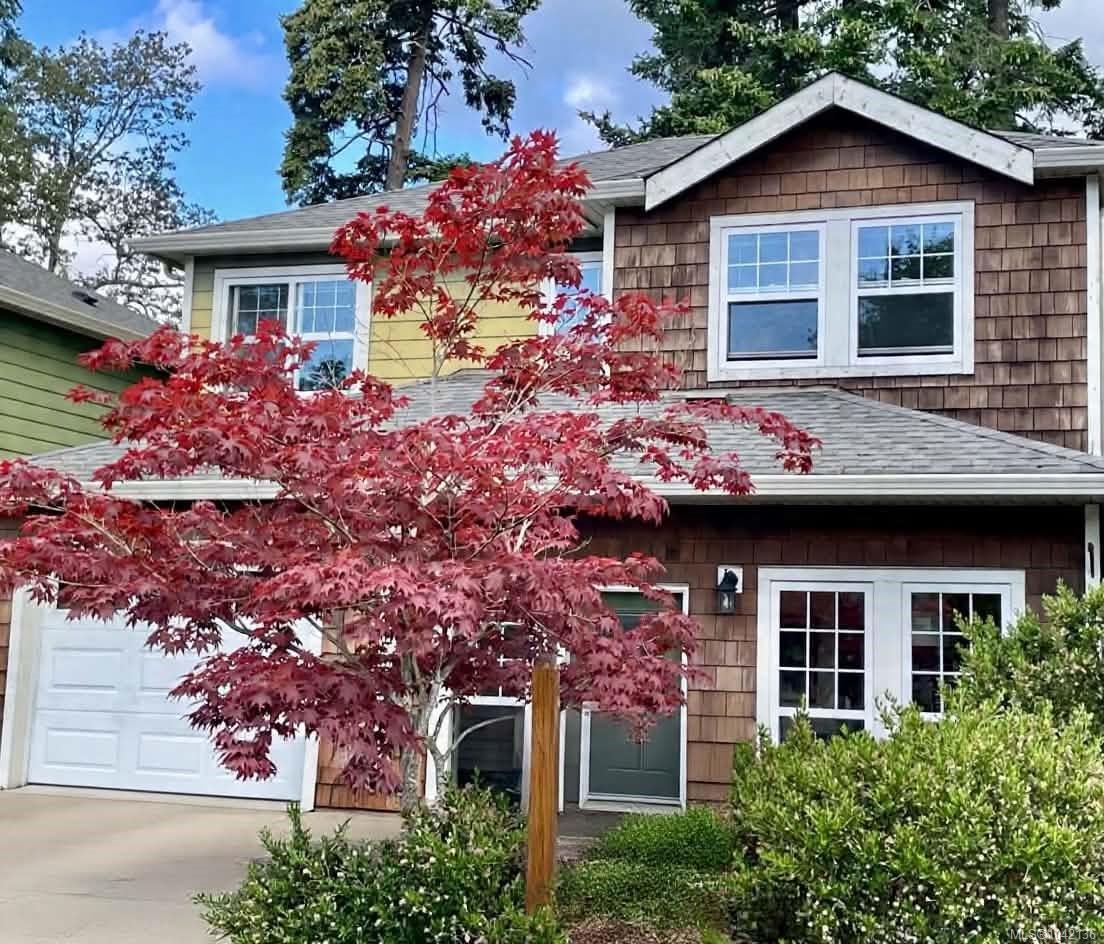 Unit 12, 4530 Pipeline Rd, Saanich